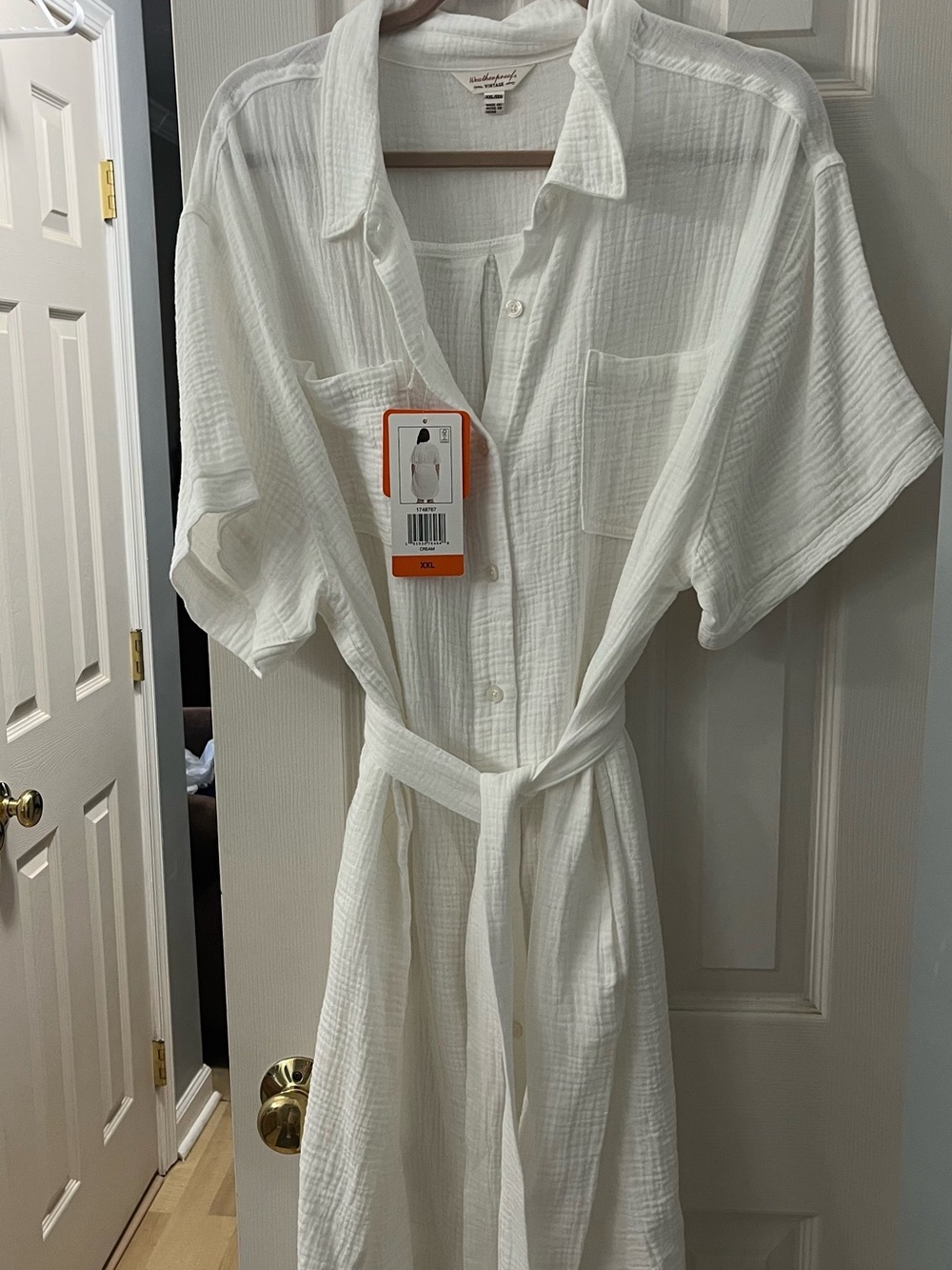 Lightweight White Button-Front Midi Dress with Tie Belt